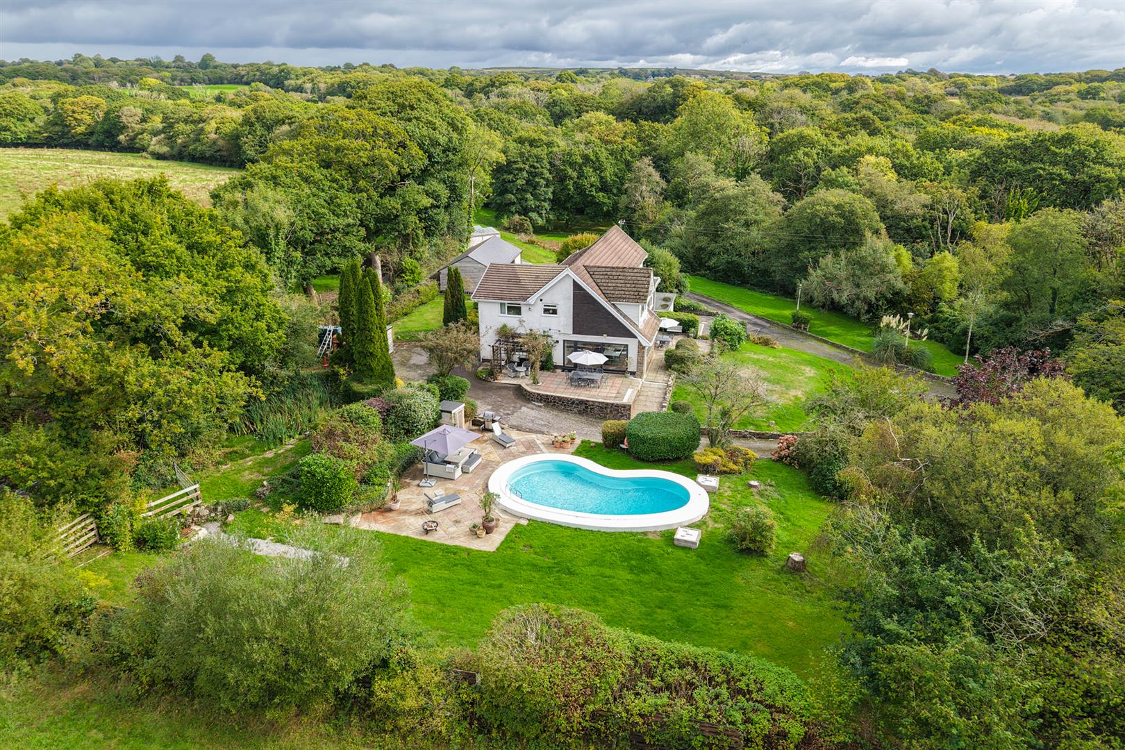 Brookside, Bishopston, Swansea, SA3 3JD